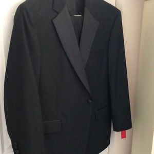 Like new full tuxedo